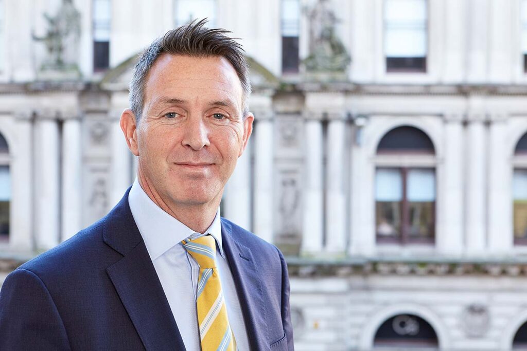 2003---Scott-joins-Trident